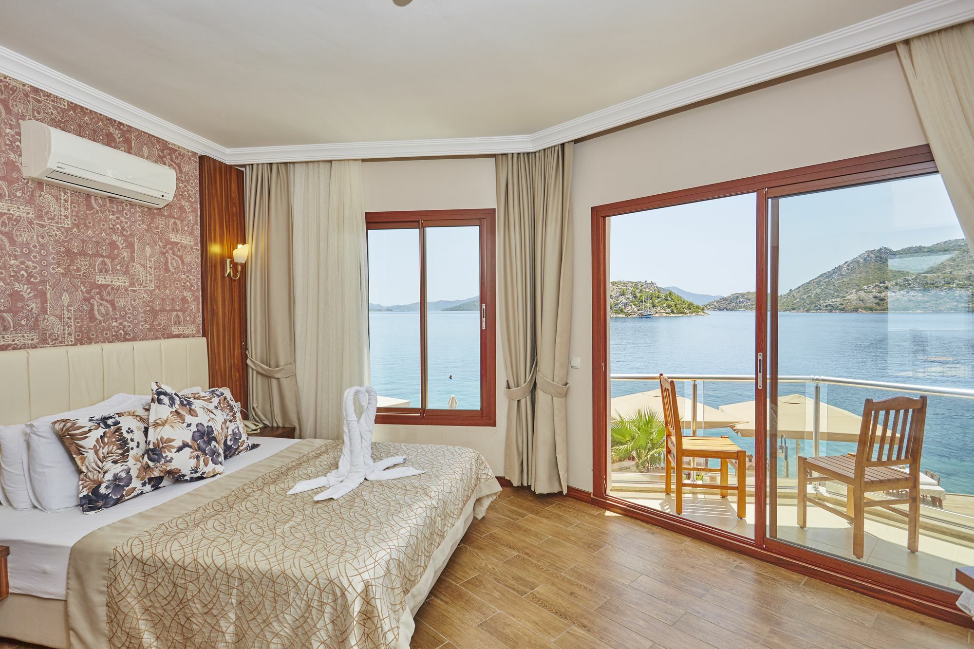 Tymnos Hotel Bozburun Eksteriør bilde